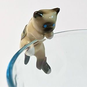 VINTAGE 70’s Miniature Siamese Cat/Kitten Climbing Hanging Figurine, 1.25” NEW